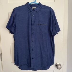 Vans Men's Blue Short Sleeve Button-up Dress Shirt! So cool!